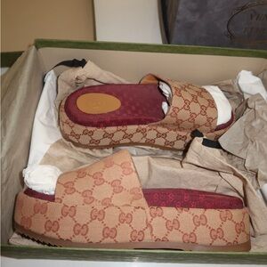 Gucci Original GG Platform Slide Sandals — Size 39 — Box & Dust Bags
